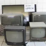 LOTE 372 - MONITOR DE MONITORAMENTO + TELEVISÕES DE TUBO + TELEVISOR TELA PLANA (UNIDADE: B-041 - PRESIDENTE PRUDENTE/SP - LOCAL DE RETIRADA: RODOVIA ARTUR BOIGUES FILHO Nº 585 - PARQUE RES. CARANDA - PRESIDENTE PRUDENTE/SP – CEP: 19.026-650)