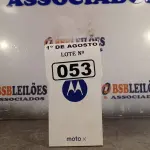 LOTE 053 - 01 APARELHO DE TELEFONE MOTO XT 1092 2ª GERAÇÃO BLACK. (NO ESTADO, LEILÃO NÃO TEM GARANTIA E NEM DEVOLUÇÃO, SUJEITO A POSSÍVEIS AVARIAS VISÍVEIS/OCULTAS E/OU AUSÊNCIA DE COMPONENTES).