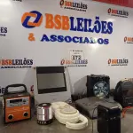 LOTE 072 - 01 LOTE COM VÁRIAS CAIXINHAS DE SOM BLUETOOTH E RÁDIOS-RELÓGIO MARCAS E MODELOS DIVERSOS. (NO ESTADO, LEILÃO NÃO TEM GARANTIA E NEM DEVOLUÇÃO, SUJEITO A POSSÍVEIS AVARIAS VISÍVEIS/OCULTAS E/OU AUSÊNCIA DE COMPONENTES).