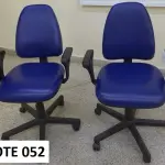 LOTE 463 - 02 CADEIRAS GIRATORIAS COM BRACO  (UNIDADE: B-034 - POUSO ALEGRE/MG LOCAL DE RETIRADA: AVENIDA DOS ALECRINS, 1020 - DISTRITO INDUSTRIAL –  POUSO ALEGRE/MG – CEP: 37.556-839)