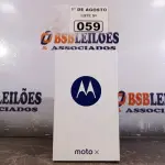 LOTE 059 - 01 APARELHO DE TELEFONE MOTO XT 1092 2ª GERAÇÃO BLACK. (NO ESTADO, LEILÃO NÃO TEM GARANTIA E NEM DEVOLUÇÃO, SUJEITO A POSSÍVEIS AVARIAS VISÍVEIS/OCULTAS E/OU AUSÊNCIA DE COMPONENTES).
