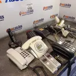 LOTE 118 - 01 LOTE COM VÁRIOS APARELHOS DE TELEFONE E LEITORES DE CÓDIGO DE BARRAS MARCAS E MODELOS DIVERSOS. (NO ESTADO, LEILÃO NÃO TEM GARANTIA E NEM DEVOLUÇÃO, SUJEITO A POSSÍVEIS AVARIAS VISÍVEIS/OCULTAS E/OU AUSÊNCIA DE COMPONENTES).