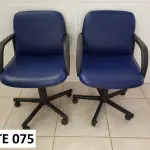 LOTE 486 - 02 CADEIRAS GIRATORIAS COM BRAÇO  (UNIDADE: B-034 - POUSO ALEGRE/MG LOCAL DE RETIRADA: AVENIDA DOS ALECRINS, 1020 - DISTRITO INDUSTRIAL –  POUSO ALEGRE/MG – CEP: 37.556-839)
