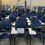 LOTE 611 - 30 CADEIRAS UNIVERSITARIAS COM PRANCHETA . (UNIDADE: A-005 - PORTO ALEGRE/RS - LOCAL DE RETIRADA: AVENIDA JOSÉ ALOÍSIO FILHO, Nº 695 BAIRRO HUMAITÁ – PORTO ALEGRE/RS – CEP: 90.250-180)