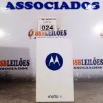 LOTE 024 - 01 APARELHO DE TELEFONE MOTO XT 1092 2ª GERAÇÃO BLACK. (NO ESTADO, LEILÃO NÃO TEM GARANTIA E NEM DEVOLUÇÃO, SUJEITO A POSSÍVEIS AVARIAS VISÍVEIS/OCULTAS E/OU AUSÊNCIA DE COMPONENTES).