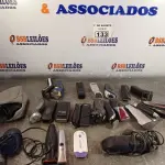 LOTE 133 - 01 LOTE COM VÁRIAS MÁQUINAS DE CORTAR CABELO MARCAS E MODELOS DIVERSOS. (NO ESTADO, LEILÃO NÃO TEM GARANTIA E NEM DEVOLUÇÃO, SUJEITO A POSSÍVEIS AVARIAS VISÍVEIS/OCULTAS E/OU AUSÊNCIA DE COMPONENTES).