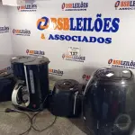 LOTE 137 - 01 AIR FRY, 01 CAFETEIRA E 02 BASES DE LIQUIDIFICADOR MARCAS E MODELOS DIVERSOS PARA RETIRADA DE PEÇAS. (NO ESTADO, LEILÃO NÃO TEM GARANTIA E NEM DEVOLUÇÃO, SUJEITO A POSSÍVEIS AVARIAS VISÍVEIS/OCULTAS E/OU AUSÊNCIA DE COMPONENTES).