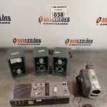 LOTE 038 - 02 OSCILADORES TELEGRAFIA, 01 REFLETÔMETRO, 01 TRANSCEIVER E 01 FILMADORA. (NO ESTADO, LEILÃO NÃO TEM GARANTIA E NEM DEVOLUÇÃO, SUJEITO A POSSÍVEIS AVARIAS VISÍVEIS/OCULTAS E/OU AUSÊNCIA DE COMPONENTES).