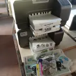 LOTE 359 - 02 IMPRESSORAS MARCAS HP MODELO INK JET 1200WN INCOMPLETAS. (NO ESTADO, LEILÃO NÃO TEM GARANTIA E NEM DEVOLUÇÃO, SUJEITO A POSSÍVEIS AVARIAS VISÍVEIS/OCULTAS E/OU AUSÊNCIA DE COMPONENTES).