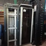 LOTE 379 - 03 RACK’S PARA EQUIPAMENTOS DE REDE MARCAS E MODELOS DIVERSOS. (NO ESTADO, LEILÃO NÃO TEM GARANTIA E NEM DEVOLUÇÃO, SUJEITO A POSSÍVEIS AVARIAS VISÍVEIS/OCULTAS E/OU AUSÊNCIA DE COMPONENTES).
