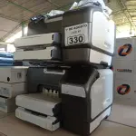 LOTE 330 - 02 IMPRESSORAS MARCAS HP MODELO INK JET 1200WN INCOMPLETAS. (NO ESTADO, LEILÃO NÃO TEM GARANTIA E NEM DEVOLUÇÃO, SUJEITO A POSSÍVEIS AVARIAS VISÍVEIS/OCULTAS E/OU AUSÊNCIA DE COMPONENTES).