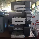 LOTE 327 - 05 IMPRESSORAS MARCAS HP MODELO INK JET 1200WN INCOMPLETAS. (NO ESTADO, LEILÃO NÃO TEM GARANTIA E NEM DEVOLUÇÃO, SUJEITO A POSSÍVEIS AVARIAS VISÍVEIS/OCULTAS E/OU AUSÊNCIA DE COMPONENTES).