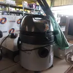 LOTE 239 - 02 ASPIRADORES DE PÓ E 01 DISPENSE PARA FILME PLÁSTICO. (NO ESTADO, LEILÃO NÃO TEM GARANTIA E NEM DEVOLUÇÃO, SUJEITO A POSSÍVEIS AVARIAS VISÍVEIS/OCULTAS E/OU AUSÊNCIA DE COMPONENTES).