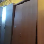 LOTE 418 - 02 ARMÁRIOS ALTOS COM AVARIAS. (NO ESTADO, LEILÃO NÃO TEM GARANTIA E NEM DEVOLUÇÃO, SUJEITO A POSSÍVEIS AVARIAS VISÍVEIS/OCULTAS E/OU AUSÊNCIA DE COMPONENTES).