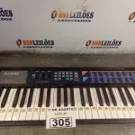 LOTE 305 - 01 TECLADO MARCA CASSIO. (NO ESTADO, LEILÃO NÃO TEM GARANTIA E NEM DEVOLUÇÃO, SUJEITO A POSSÍVEIS AVARIAS VISÍVEIS/OCULTAS E/OU AUSÊNCIA DE COMPONENTES).