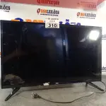 LOTE 310 - 01 TV DE LED MARCA AOC 32” POL PARA RETIRADA DE PEÇAS. (NO ESTADO, LEILÃO NÃO TEM GARANTIA E NEM DEVOLUÇÃO, SUJEITO A POSSÍVEIS AVARIAS VISÍVEIS/OCULTAS E/OU AUSÊNCIA DE COMPONENTES).
