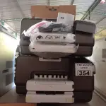 LOTE 354 - 02 IMPRESSORAS MARCAS HP MODELO INK JET 1200WN INCOMPLETAS. (NO ESTADO, LEILÃO NÃO TEM GARANTIA E NEM DEVOLUÇÃO, SUJEITO A POSSÍVEIS AVARIAS VISÍVEIS/OCULTAS E/OU AUSÊNCIA DE COMPONENTES).