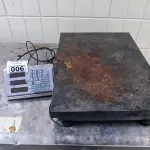 LOTE 006 - BALANÇA ELETRÔNICA 500KG TCS SYSTEM (NO ESTADO, NÃO SABEMOS SE FUNCIONA. LEILÃO NÃO TEM GARANTIA E NEM DEVOLUÇÃO).