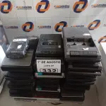LOTE 332 - 01 APARELHO DE DVD E VÁRIOS GRAVADORES ANTIGOS MARCAS E MODELOS DIVERSOS. (NO ESTADO, LEILÃO NÃO TEM GARANTIA E NEM DEVOLUÇÃO, SUJEITO A POSSÍVEIS AVARIAS VISÍVEIS/OCULTAS E/OU AUSÊNCIA DE COMPONENTES).