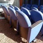 LOTE 399 - 02 LONGARINAS DE 04 LUGARES. (NO ESTADO, LEILÃO NÃO TEM GARANTIA E NEM DEVOLUÇÃO, SUJEITO A POSSÍVEIS AVARIAS VISÍVEIS/OCULTAS E/OU AUSÊNCIA DE COMPONENTES).