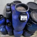 LOTE 014 - LEITEIRAS PLÁSTICAS DIVERSOS TAMANHOS E MODELOS. (NO ESTADO, NÃO SABEMOS SE FUNCIONA. LEILÃO NÃO TEM GARANTIA E NEM DEVOLUÇÃO).