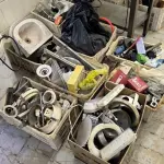 LOTE 032 - MATERIAL ELÉTRICO E HIDRÁULICO DIVERSOS. (NO ESTADO, NÃO SABEMOS SE FUNCIONA. LEILÃO NÃO TEM GARANTIA E NEM DEVOLUÇÃO).