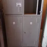 LOTE 407 - 01 ARMÁRIO ROUPEIRO EM AÇO 04 PORTAS COM AVARIAS. (NO ESTADO, LEILÃO NÃO TEM GARANTIA E NEM DEVOLUÇÃO, SUJEITO A POSSÍVEIS AVARIAS VISÍVEIS/OCULTAS E/OU AUSÊNCIA DE COMPONENTES).