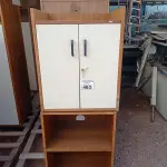 LOTE 463 - 02 ARMÁRIOS BAIXOS SENDO 01 COM 02 PORTAS. (NO ESTADO, LEILÃO NÃO TEM GARANTIA E NEM DEVOLUÇÃO, SUJEITO A POSSÍVEIS AVARIAS VISÍVEIS/OCULTAS E/OU AUSÊNCIA DE COMPONENTES).