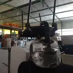 LOTE 246 - 04 CADEIRAS DE ESCRITÓRIO SENDO 03 COM BASE GIRATÓRIA. (NO ESTADO, LEILÃO NÃO TEM GARANTIA E NEM DEVOLUÇÃO, SUJEITO A POSSÍVEIS AVARIAS VISÍVEIS/OCULTAS E/OU AUSÊNCIA DE COMPONENTES).