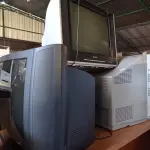 LOTE 268 - 03 TV’S DE TUBO MARCAS E MODELOS DIVERSOS. (NO ESTADO, LEILÃO NÃO TEM GARANTIA E NEM DEVOLUÇÃO, SUJEITO A POSSÍVEIS AVARIAS VISÍVEIS/OCULTAS E/OU AUSÊNCIA DE COMPONENTES).