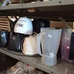 LOTE 196 - 01 AIR FRY, 07 BASES E 04 COPOS DE LIQUIDIFICADOR MARCAS E MODELOS DIVERSOS. (NO ESTADO, LEILÃO NÃO TEM GARANTIA E NEM DEVOLUÇÃO, SUJEITO A POSSÍVEIS AVARIAS VISÍVEIS/OCULTAS E/OU AUSÊNCIA DE COMPONENTES).