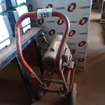 LOTE 326 - 01 DESENTUPIDOR DE ESGOTO COM MOTOR MONOFÁSICO INCOMPLETO. (NO ESTADO, LEILÃO NÃO TEM GARANTIA E NEM DEVOLUÇÃO, SUJEITO A POSSÍVEIS AVARIAS VISÍVEIS/OCULTAS E/OU AUSÊNCIA DE COMPONENTES).