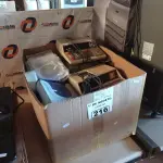 LOTE 216 - 01 LOTE COM VÁRIAS CALCULADORAS E APARELHOS DE TELEFONE MARCAS E MODELOS DIVERSOS. (NO ESTADO, LEILÃO NÃO TEM GARANTIA E NEM DEVOLUÇÃO, SUJEITO A POSSÍVEIS AVARIAS VISÍVEIS/OCULTAS E/OU AUSÊNCIA DE COMPONENTES).
