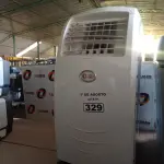 LOTE 329 - 01 AR CONDICIONADO PORTÁTIL MARCA SCHULZ 127V COM AVARIAS. (NO ESTADO, LEILÃO NÃO TEM GARANTIA E NEM DEVOLUÇÃO, SUJEITO A POSSÍVEIS AVARIAS VISÍVEIS/OCULTAS E/OU AUSÊNCIA DE COMPONENTES).