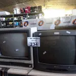 LOTE 234 - 04 TV’S DE TUBO MARCAS E MODELOS DIVERSOS. (NO ESTADO, LEILÃO NÃO TEM GARANTIA E NEM DEVOLUÇÃO, SUJEITO A POSSÍVEIS AVARIAS VISÍVEIS/OCULTAS E/OU AUSÊNCIA DE COMPONENTES).