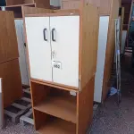 LOTE 463 - 02 ARMÁRIOS BAIXOS SENDO 01 COM 02 PORTAS. (NO ESTADO, LEILÃO NÃO TEM GARANTIA E NEM DEVOLUÇÃO, SUJEITO A POSSÍVEIS AVARIAS VISÍVEIS/OCULTAS E/OU AUSÊNCIA DE COMPONENTES).