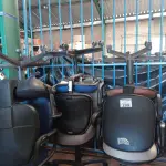 LOTE 299 - 01 LOTE COM VÁRIAS CADEIRAS DE ESCRITÓRIO COM BASE GIRATÓRIA. (NO ESTADO, LEILÃO NÃO TEM GARANTIA E NEM DEVOLUÇÃO, SUJEITO A POSSÍVEIS AVARIAS VISÍVEIS/OCULTAS E/OU AUSÊNCIA DE COMPONENTES).