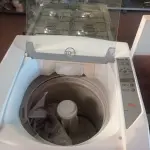 LOTE 204 - 01 MÁQUINA DE LAVAR ROUPAS MARCA BRASTEMP CAPACIDADE 10KG 220V. (NO ESTADO, LEILÃO NÃO TEM GARANTIA E NEM DEVOLUÇÃO, SUJEITO A POSSÍVEIS AVARIAS VISÍVEIS/OCULTAS E/OU AUSÊNCIA DE COMPONENTES).