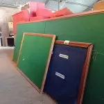 LOTE 440 - 03 QUADROS DE RECADOS TAMANHOS DIVERSOS. (NO ESTADO, LEILÃO NÃO TEM GARANTIA E NEM DEVOLUÇÃO, SUJEITO A POSSÍVEIS AVARIAS VISÍVEIS/OCULTAS E/OU AUSÊNCIA DE COMPONENTES).