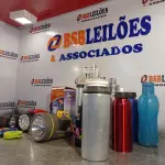 LOTE 193 - 01 LOTE COM VÁRIAS GARRAFAS E LANTERNAS MARCAS E MODELOS DIVERSOS. (NO ESTADO, LEILÃO NÃO TEM GARANTIA E NEM DEVOLUÇÃO, SUJEITO A POSSÍVEIS AVARIAS VISÍVEIS/OCULTAS E/OU AUSÊNCIA DE COMPONENTES).
