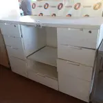 LOTE 368 - 01 BALCÃO EM MDF COM 06 GAVETAS. (NO ESTADO, LEILÃO NÃO TEM GARANTIA E NEM DEVOLUÇÃO, SUJEITO A POSSÍVEIS AVARIAS VISÍVEIS/OCULTAS E/OU AUSÊNCIA DE COMPONENTES).