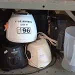 LOTE 196 - 01 AIR FRY, 07 BASES E 04 COPOS DE LIQUIDIFICADOR MARCAS E MODELOS DIVERSOS. (NO ESTADO, LEILÃO NÃO TEM GARANTIA E NEM DEVOLUÇÃO, SUJEITO A POSSÍVEIS AVARIAS VISÍVEIS/OCULTAS E/OU AUSÊNCIA DE COMPONENTES).