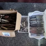 LOTE 272 - GARFOS, FACAS, COLHERES E FACAS DE PEIXE. (NO ESTADO, NÃO SABEMOS SE FUNCIONA. LEILÃO NÃO TEM GARANTIA E NEM DEVOLUÇÃO).