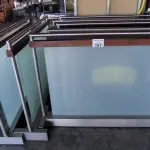 LOTE 187 - 07 DIVISÓRIAS EM VIDRO E INOX. (NO ESTADO, NÃO SABEMOS SE FUNCIONA. LEILÃO NÃO TEM GARANTIA E NEM DEVOLUÇÃO).