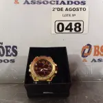 LOTE 048 - 01 RELÓGIO DE PULSO PULSEIRA PRETA. (NOVO) (NO ESTADO) ATENÇÃO! FAZER A VISITAÇÃO ANTES DE ARREMATAR, NÃO SABEMOS SE FUNCIONA. LEILÃO NÃO TEM GARANTIA E NEM DEVOLUÇÃO, SUJEITO A POSSÍVEIS AVARIAS VISÍVEIS/OCULTAS E/OU AUSÊNCIA DE COMPONENTES.