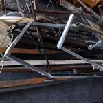 LOTE 195 - SUCATA EM FERRO. (NO ESTADO, NÃO SABEMOS SE FUNCIONA. LEILÃO NÃO TEM GARANTIA E NEM DEVOLUÇÃO).