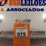 LOTE 075 - 01 JARRA TÉRMICA 1 LITRO. (NO ESTADO) ATENÇÃO! FAZER A VISITAÇÃO ANTES DE ARREMATAR, NÃO SABEMOS SE FUNCIONA. LEILÃO NÃO TEM GARANTIA E NEM DEVOLUÇÃO, SUJEITO A POSSÍVEIS AVARIAS VISÍVEIS/OCULTAS E/OU AUSÊNCIA DE COMPONENTES.