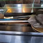 LOTE 203 - PÁS PARA PIZZA DIVERSAS. (NO ESTADO, NÃO SABEMOS SE FUNCIONA. LEILÃO NÃO TEM GARANTIA E NEM DEVOLUÇÃO).