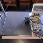 LOTE 162 - BALANÇA 15 KG FILIZOLA. (NO ESTADO, NÃO SABEMOS SE FUNCIONA. LEILÃO NÃO TEM GARANTIA E NEM DEVOLUÇÃO).