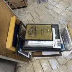 LOTE 085 - QUADROS DIVERSOS. (NO ESTADO, NÃO SABEMOS SE FUNCIONA. LEILÃO NÃO TEM GARANTIA E NEM DEVOLUÇÃO).